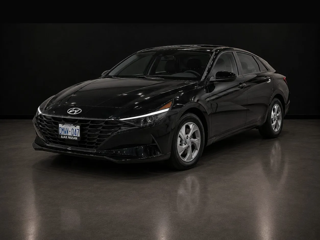 Hyundai Elantra photo 1