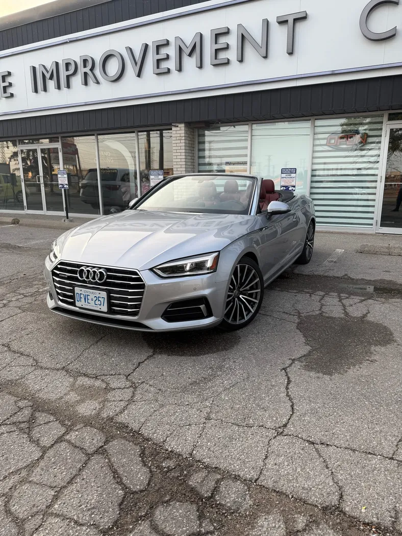 Audi A5 Convertible photo 2
