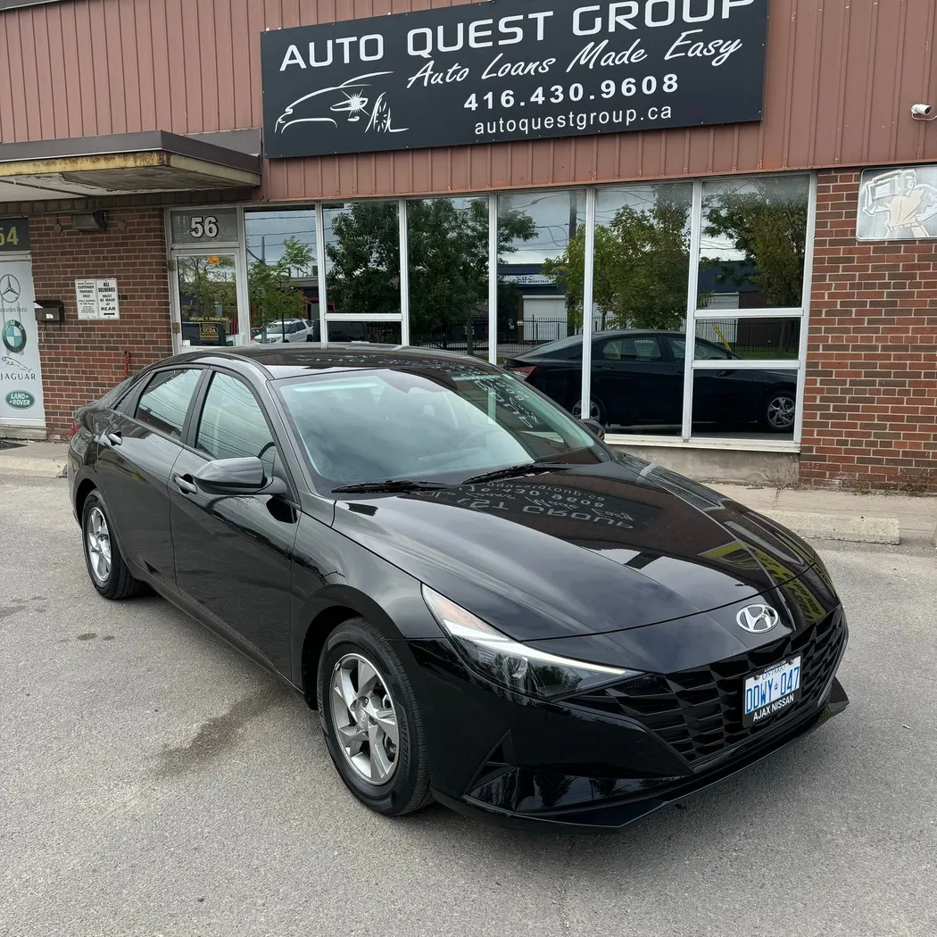 Hyundai Elantra photo 2
