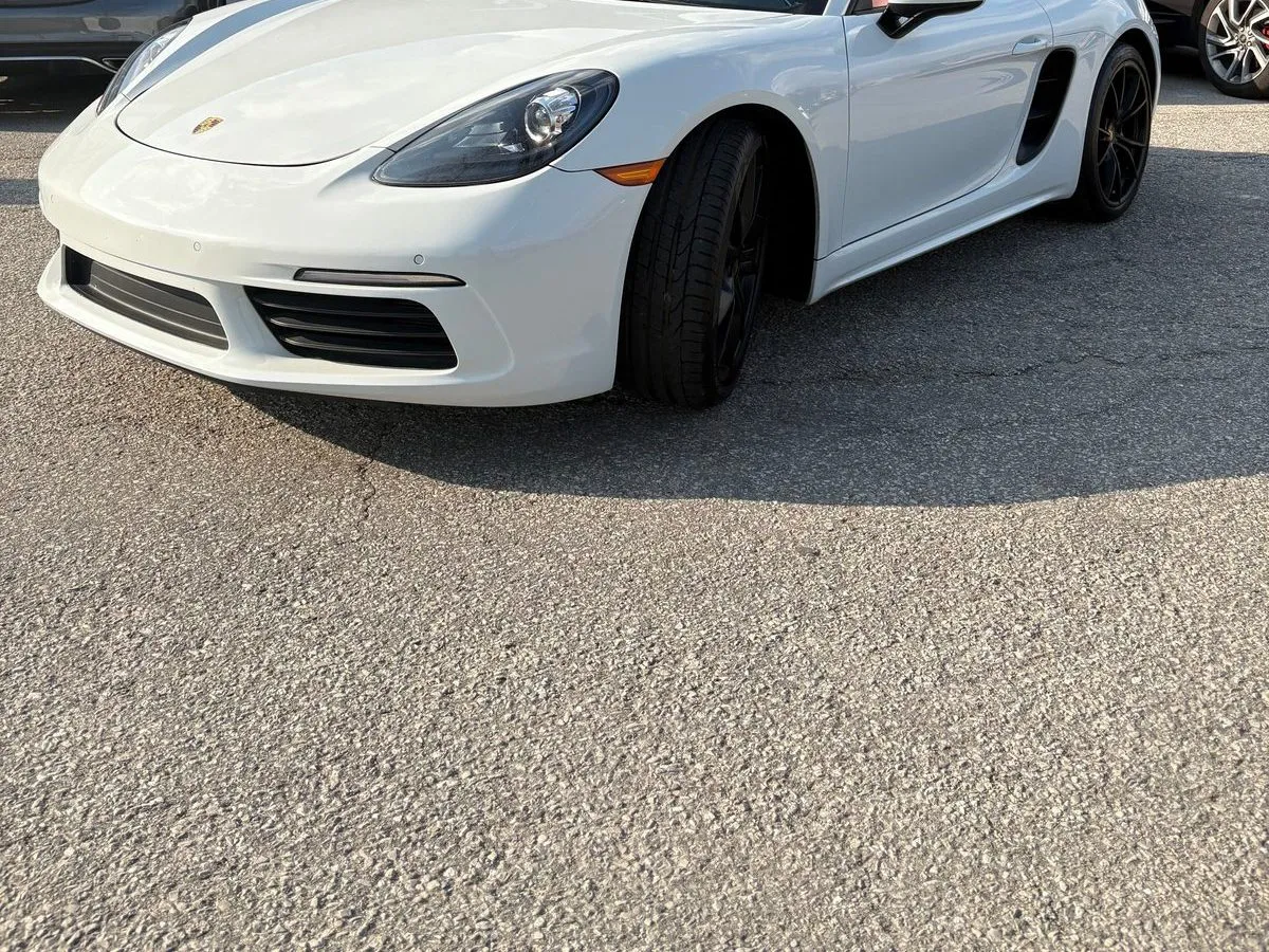 Porsche Boxster 718 photo 2