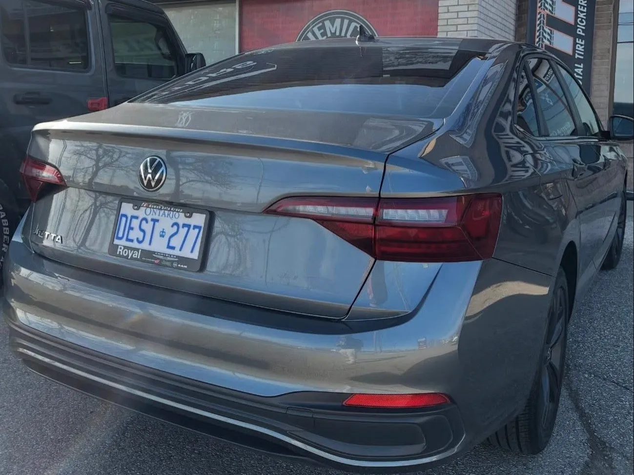 Volkswagen Jetta photo 2