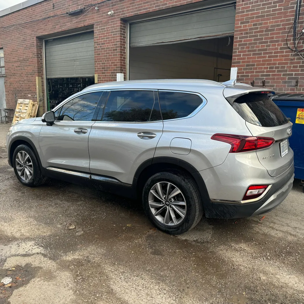 Hyundai Santa Fe photo 3