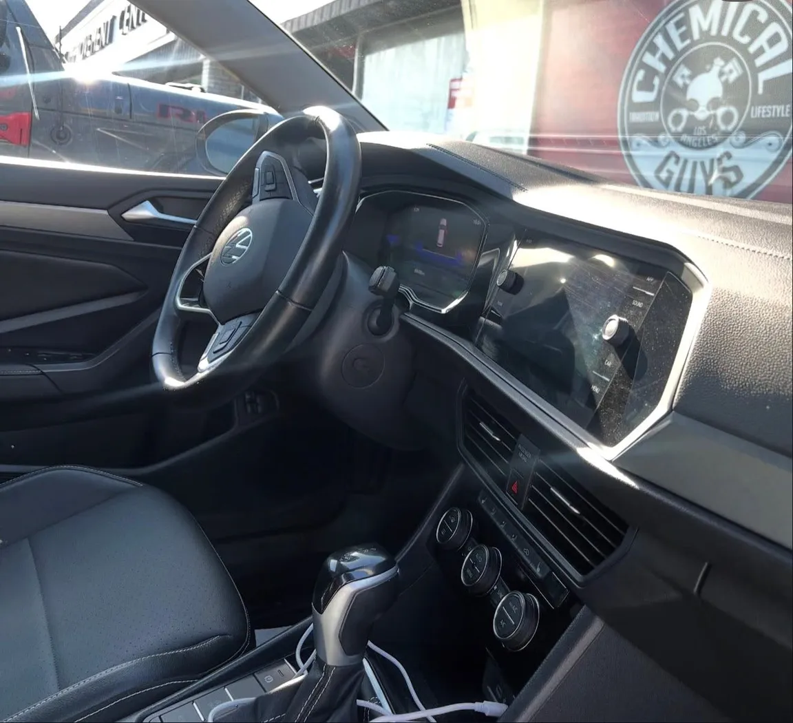 Volkswagen Jetta photo 4