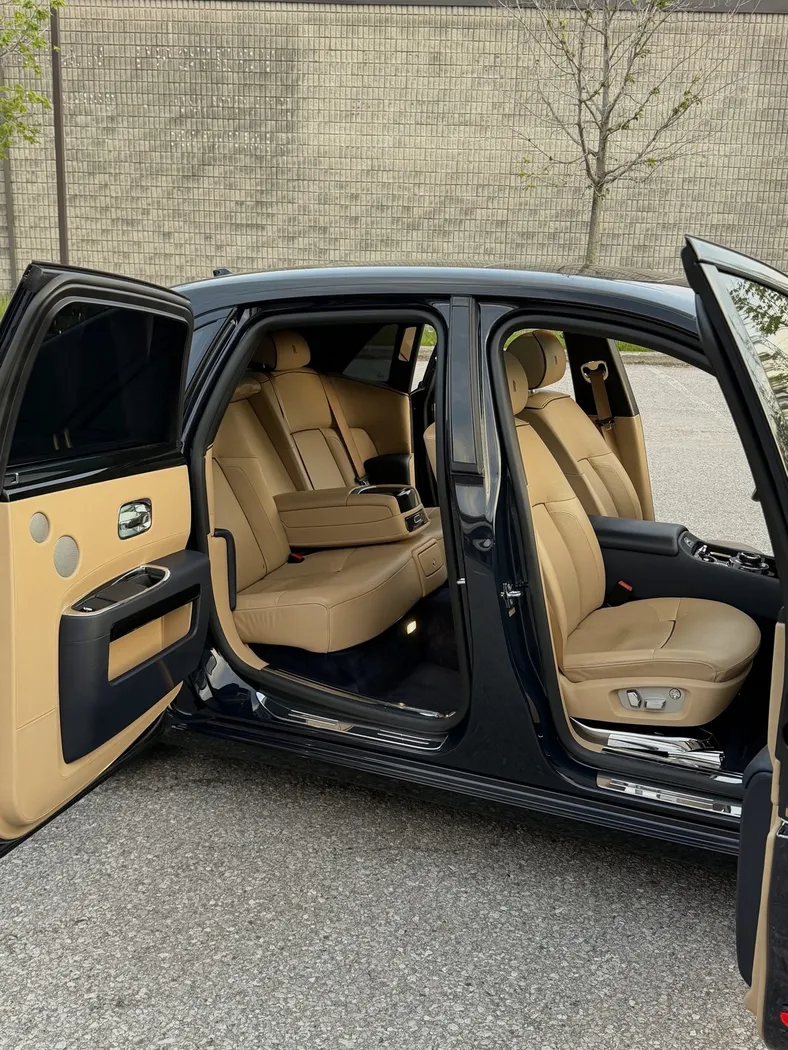 Rolls Royce Ghost photo 5