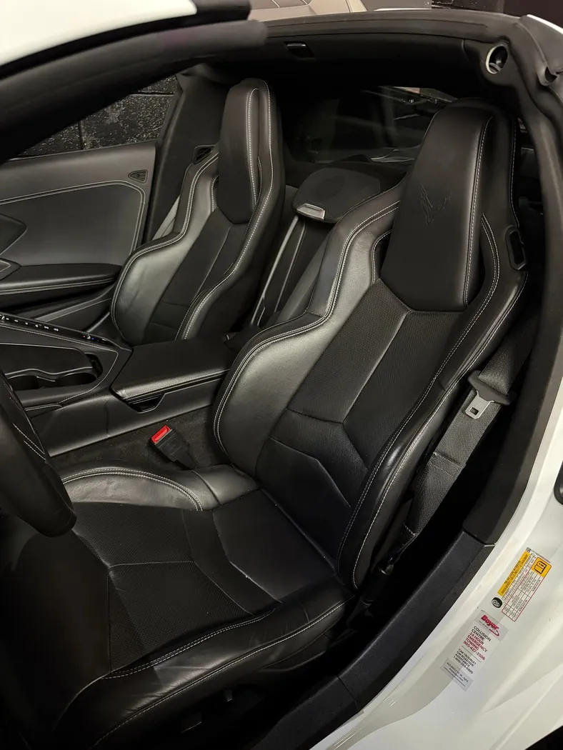 Corvette C8 Stingray photo 6