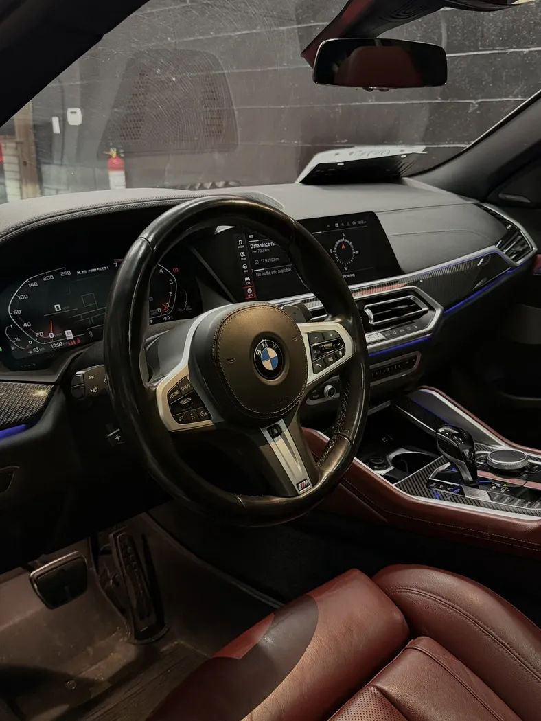 BMW X6 M50i photo 8