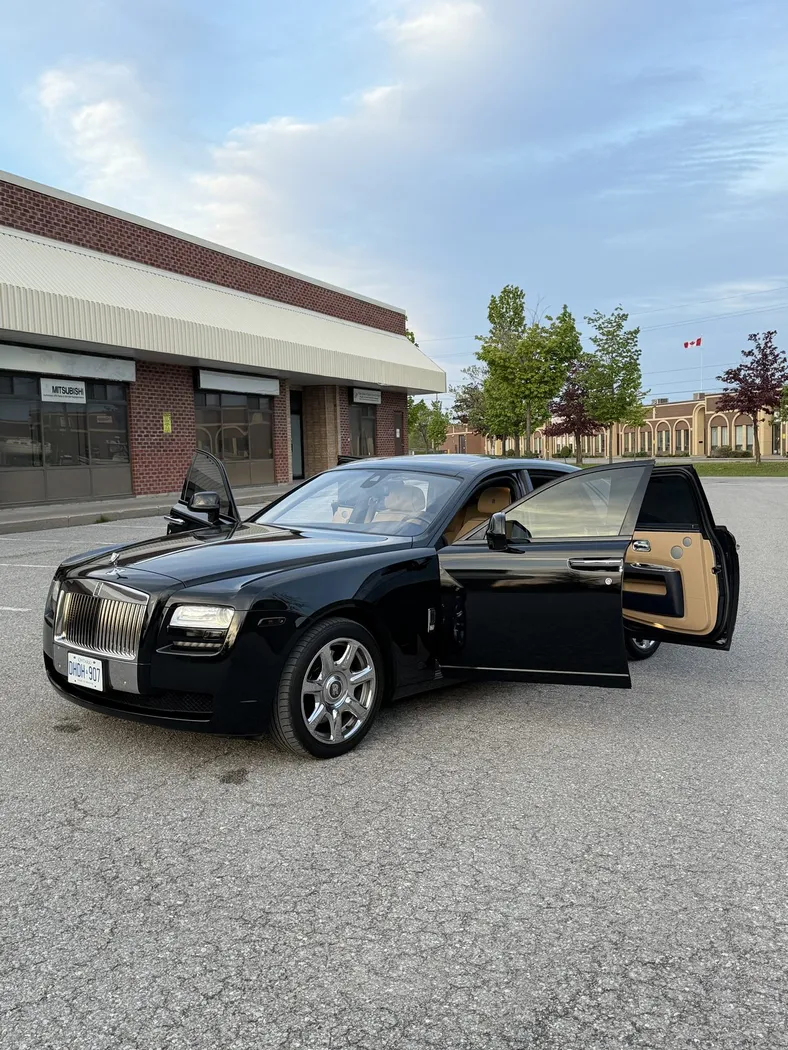 Rolls Royce Ghost photo 8