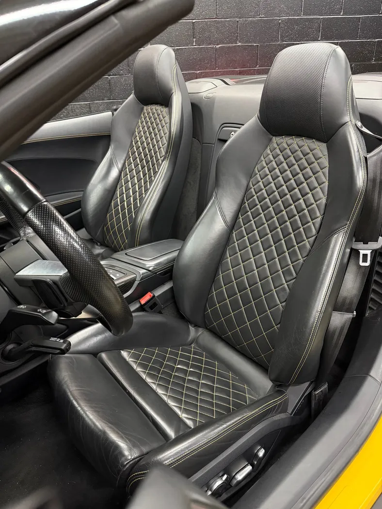 Audi R8 V10 Black photo 7